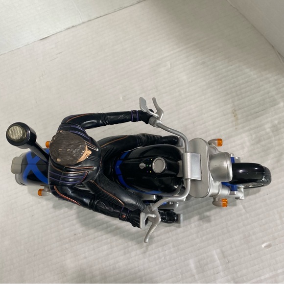 VTG Marvel Comic Action X-men Movie Wolverine Motorcycle Toy biz NO REMOTE - Picture 5 of 7